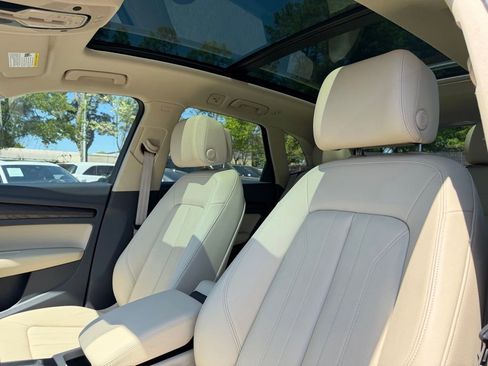 Used 2020 Audi Q5 2.0T Premium image 11