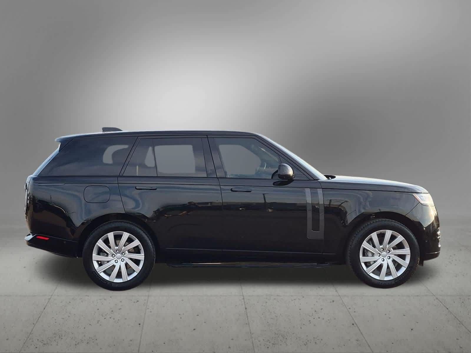 Used 2023 Land Rover Range Rover SE AWD/4WD image 7