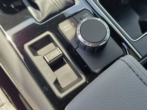 New 2026 Toyota Tundra Limited AWD/4WD image 27