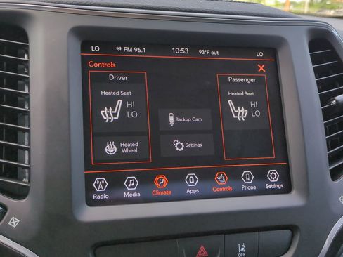 Used 2022 Jeep Cherokee Latitude Lux AWD/4WD image 22