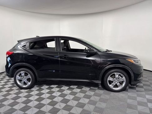 Used 2022 Honda HR-V LX image 8