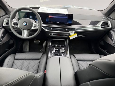 New 2026 BMW X7 xDrive40i w/ M Sport Package image 10