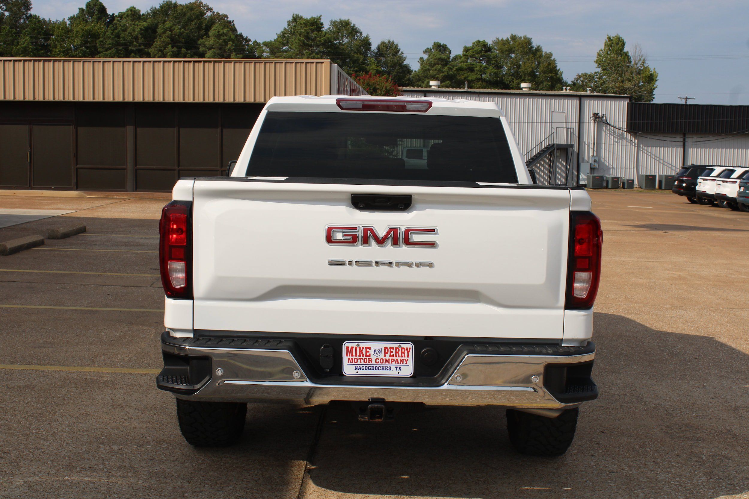 Used 2024 GMC Sierra 1500 Pro w/ Pro Value Package AWD/4WD image 8