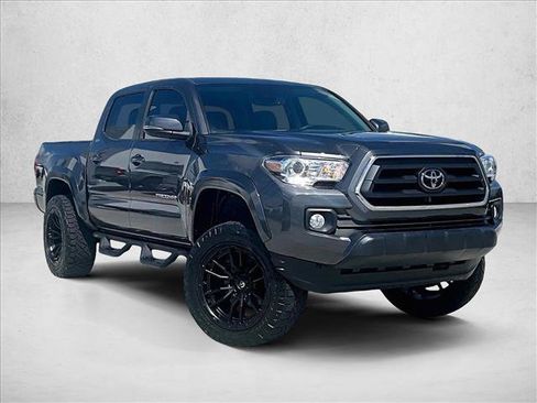 Used 2023 Toyota Tacoma SR5 AWD/4WD image 12