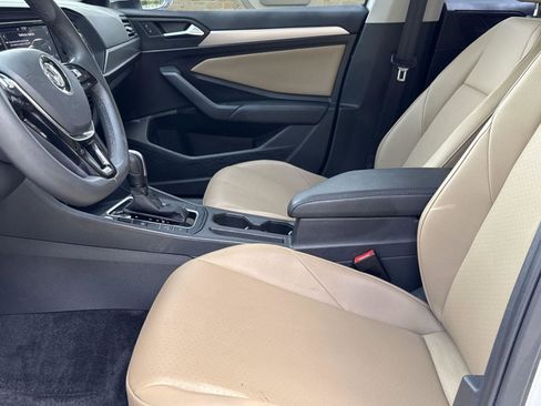 Used 2020 Volkswagen Jetta SE FWD image 6
