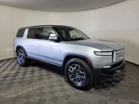 Used 2023 Rivian R1S Adventure AWD/4WD image 7