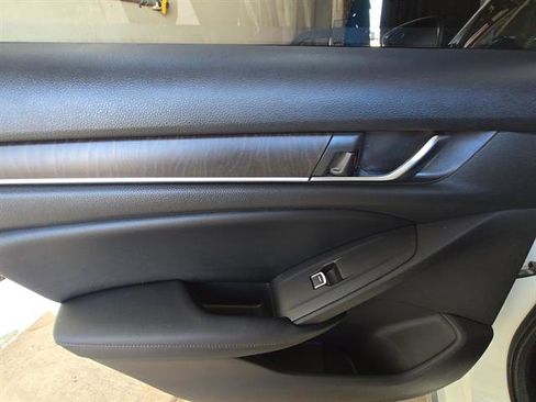 Used 2018 Honda Accord EX-L image 23