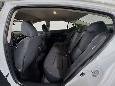 Certified 2025 Nissan Altima 2.5 S image 9