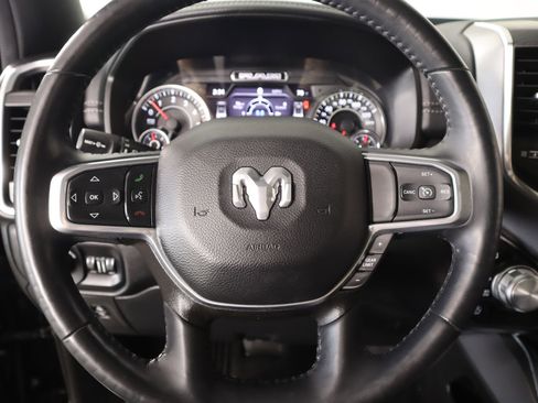 Used 2023 RAM 1500 Laramie AWD/4WD image 3