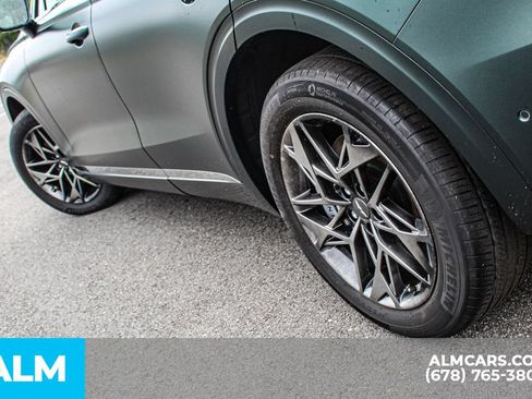 Used 2023 Genesis GV70 2.5T w/ Advanced Package AWD/4WD image 14