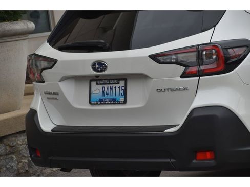 Certified 2025 Subaru Outback Premium image 29