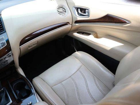 Used 2015 INFINITI QX60 FWD w/ Deluxe Touring Package image 22