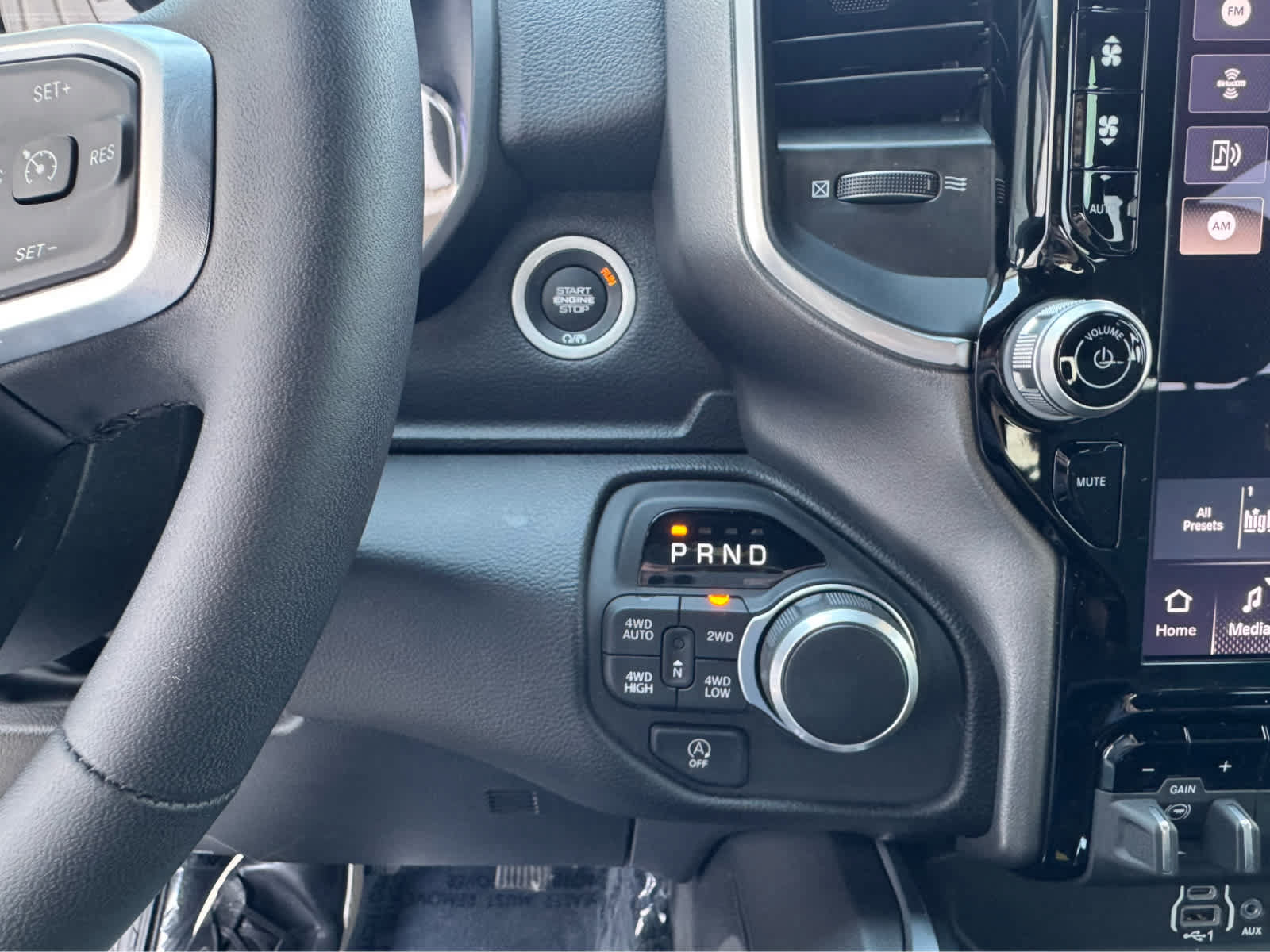 Used 2025 RAM 1500 Big Horn AWD/4WD image 27