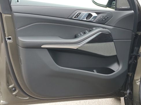 New 2026 BMW X5 xDrive40i w/ M Sport Package AWD/4WD image 5