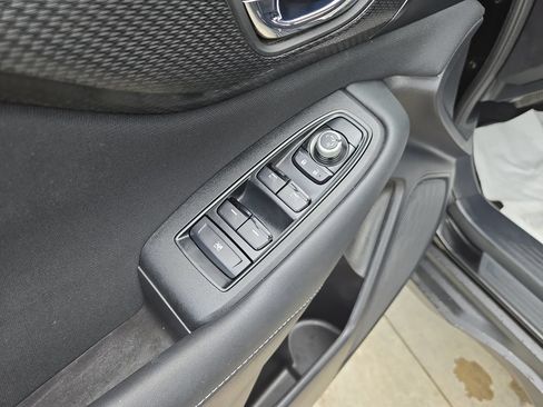 Used 2025 Subaru Outback Premium AWD/4WD image 13