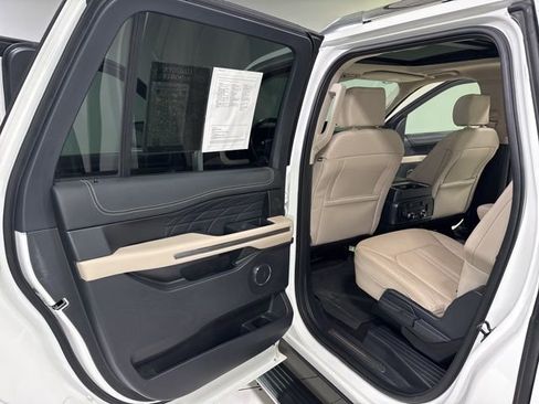 Used 2023 Ford Expedition Max Platinum image 25