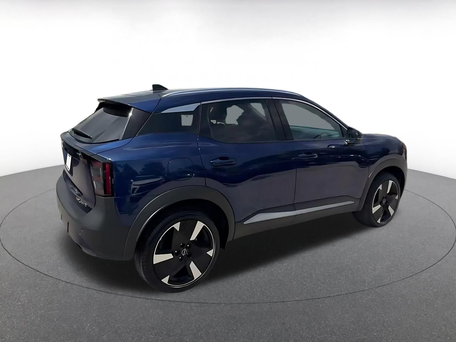 Used 2026 Nissan Kicks SR AWD/4WD image 14