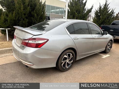 Used 2016 Honda Accord LX image 7