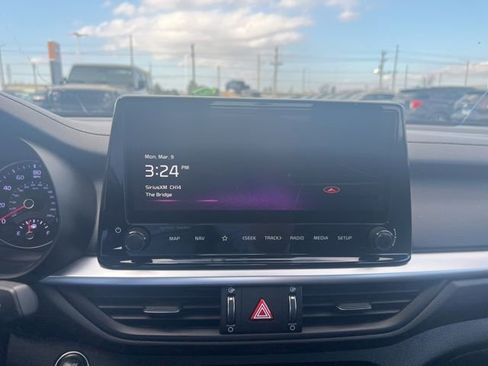 Used 2023 Kia Forte GT-Line w/ GT-Line Premium Package image 12