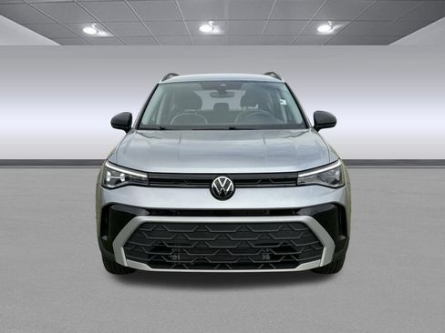 Used 2025 Volkswagen Taos S AWD/4WD image 8