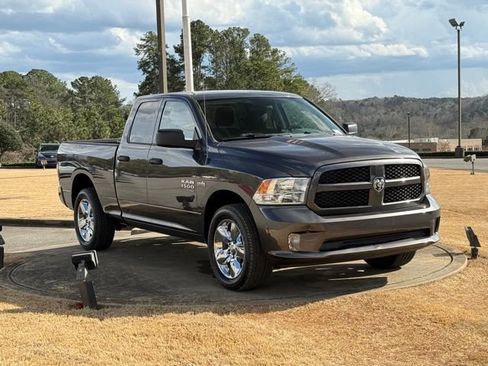 Used 2019 RAM 1500 Express w/ Express Value Package image 9
