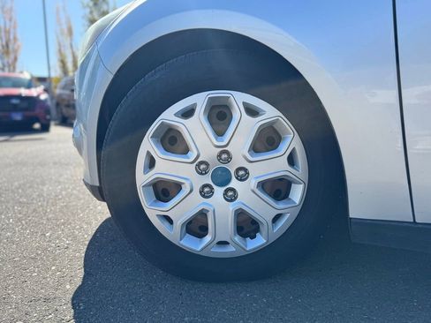 Used 2012 Ford Focus SE FWD image 48