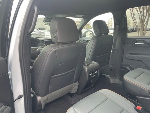 New 2026 GMC Acadia AT4 image 22