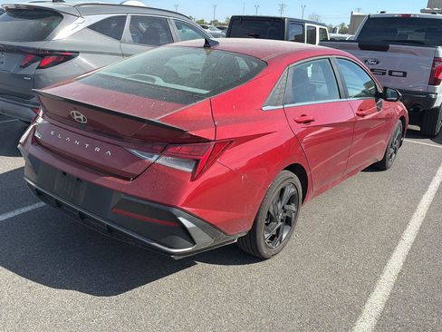 Used 2026 Hyundai Elantra SEL Sport Premium image 6