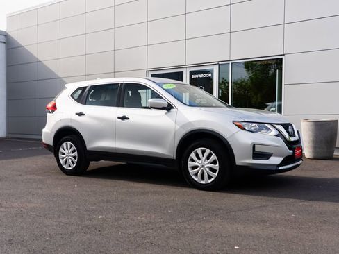 Used 2020 Nissan Rogue S AWD/4WD image 28