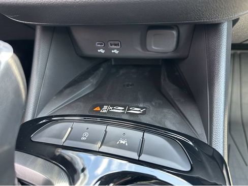 New 2026 Buick Envista Sport Touring w/ Convenience I Package FWD image 19