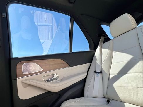 Used 2023 Mercedes-Benz GLE 350 4MATIC image 11