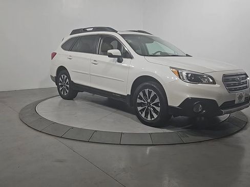 Used 2016 Subaru Outback 2.5i Limited image 8