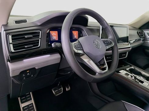 New 2026 Volkswagen Atlas Peak Edition AWD/4WD image 9