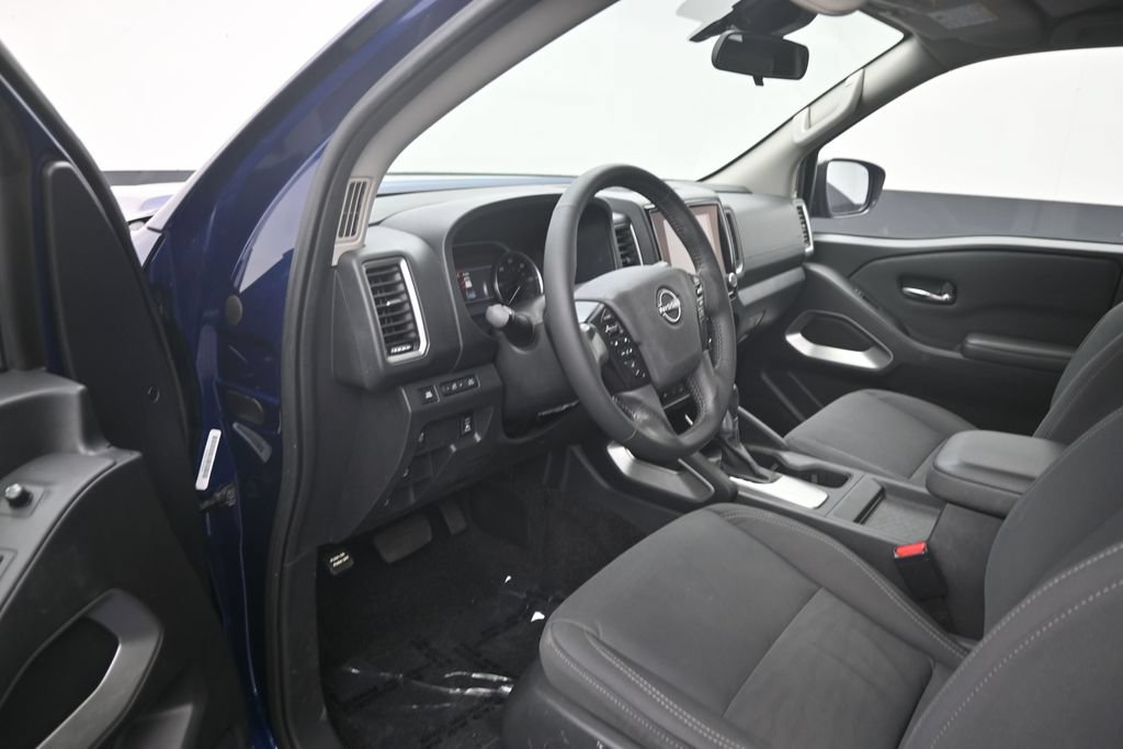 Used 2023 Nissan Frontier SV w/ SV Convenience Package RWD image 10