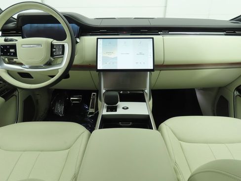 New 2025 Land Rover Range Rover Autobiography image 14