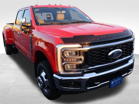 Used 2023 Ford F350 Lariat w/ Lariat Ultimate Package AWD/4WD image 9