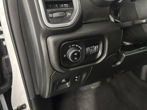 Used 2023 RAM 1500 Laramie AWD/4WD image 16