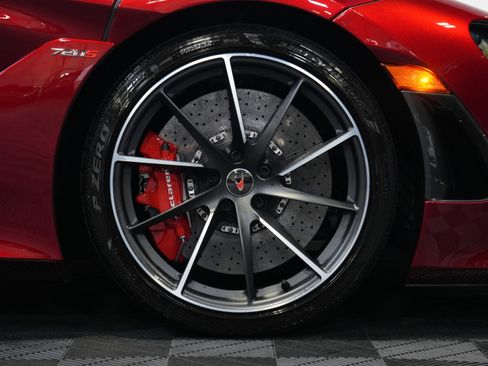 Used 2018 McLaren 720S image 47