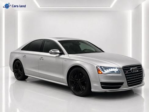 Used 2013 Audi S8 AWD/4WD image 2