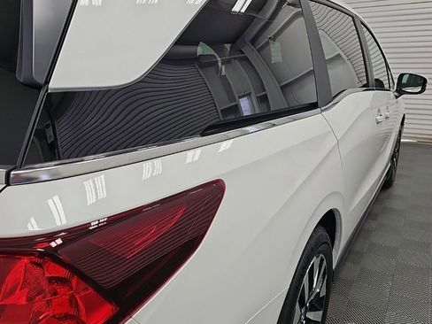 New 2026 Honda Odyssey EX-L image 9