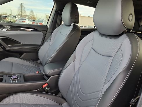 New 2026 Volkswagen Tiguan SE R-Line image 14