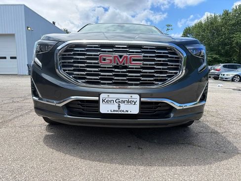 Used 2018 GMC Terrain Denali w/ Advanced Safety Package FWD image 4
