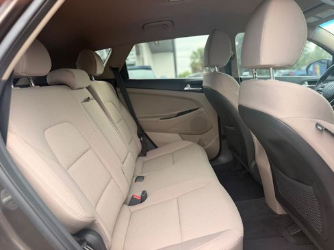 Used 2019 Hyundai Tucson Value FWD image 16