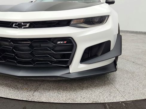Used 2021 Chevrolet Camaro ZL1 RWD image 10