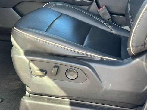 Certified 2023 Chevrolet Suburban Premier image 29