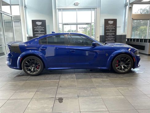 Used 2021 Dodge Charger SRT Hellcat RWD image 12