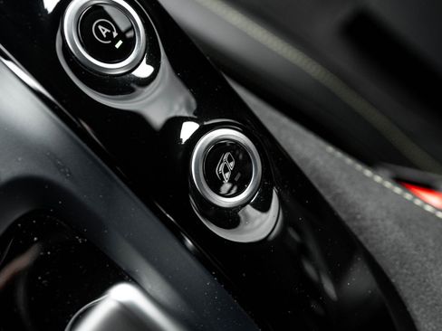 Used 2018 Mercedes-Benz AMG GT R image 65