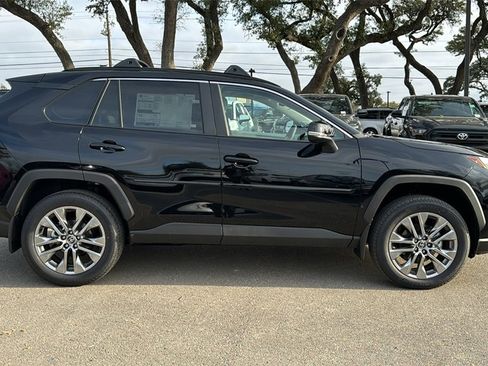 New 2025 Toyota RAV4 XLE Premium image 10
