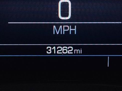 Used 2022 GMC Terrain SLE w/ Driver Convenience Package image 29