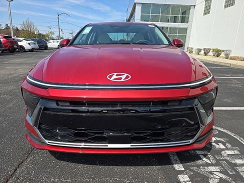 New 2025 Hyundai Sonata SE image 3